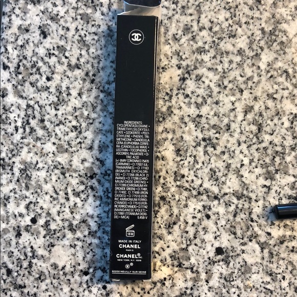 Chanel Styli Yeux Waterproof Eyeliner - Picture 4 of 4